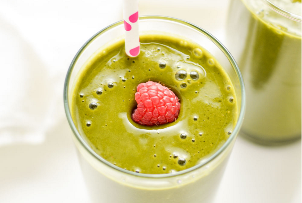 Raspberry & Matcha Super Green Smoothie