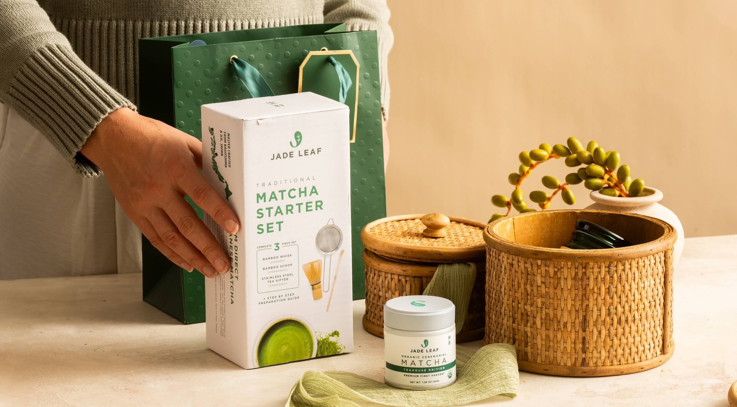 Starbucks® Inspired: Matcha Espresso Fusion Latte – Jade Leaf